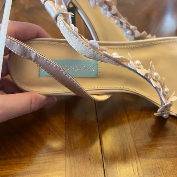 Betsey Johnson Pink Floral Heels - Picture 2 of 6